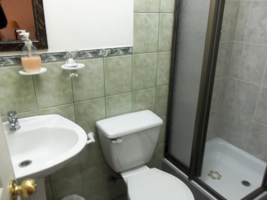 Hostal Joshiken Πούντα Αρένας Δωμάτιο φωτογραφία