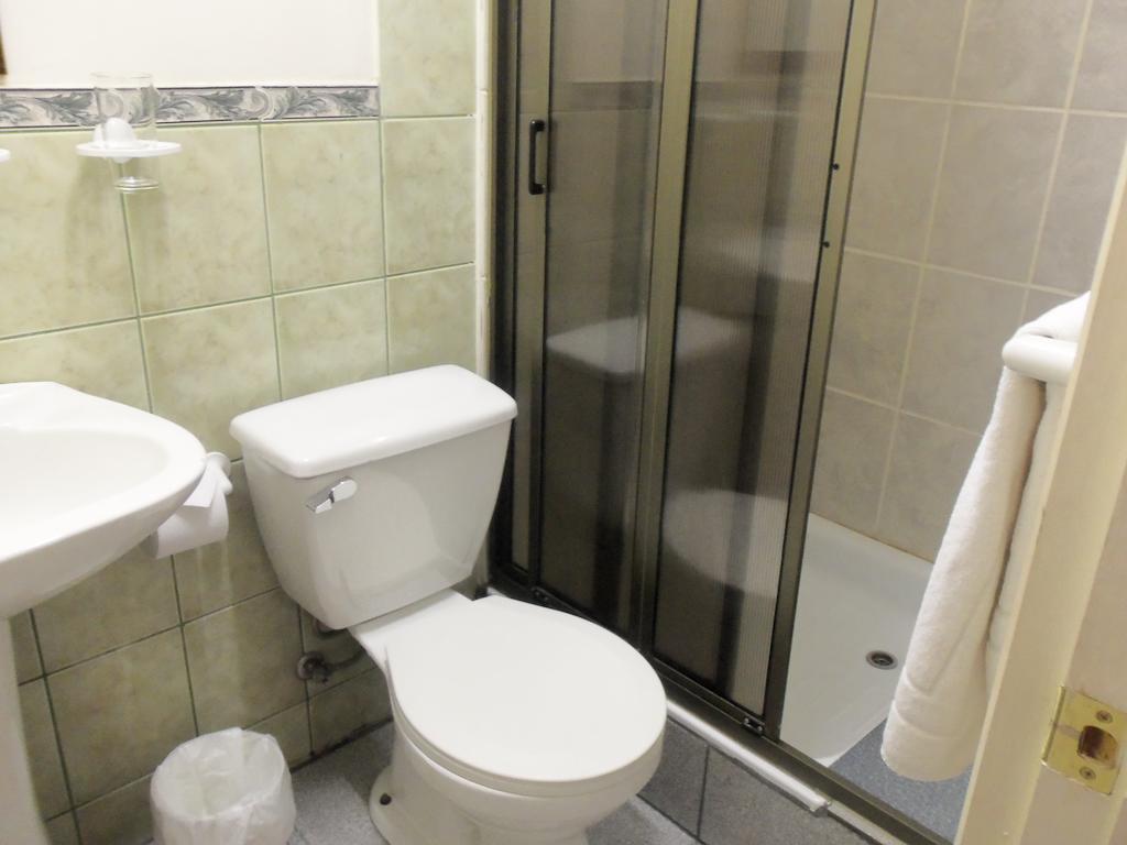 Hostal Joshiken Πούντα Αρένας Εξωτερικό φωτογραφία