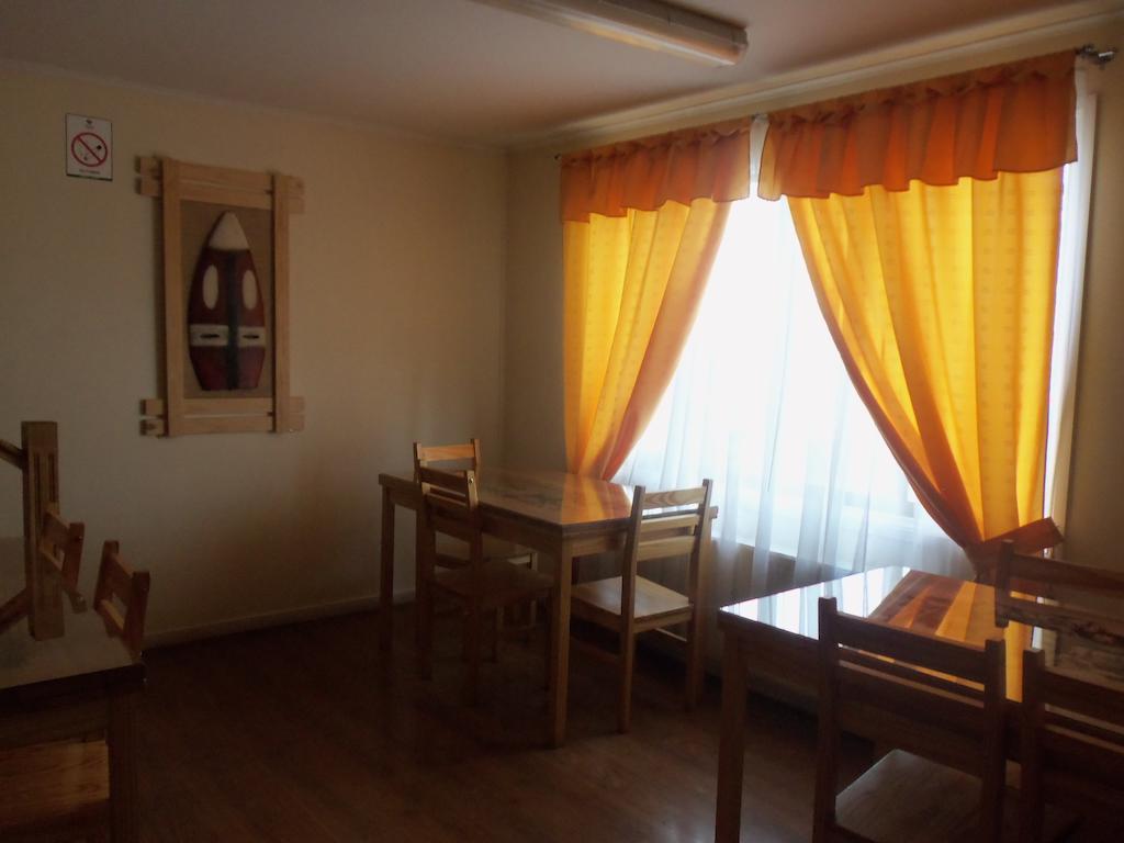 Hostal Joshiken Πούντα Αρένας Εξωτερικό φωτογραφία