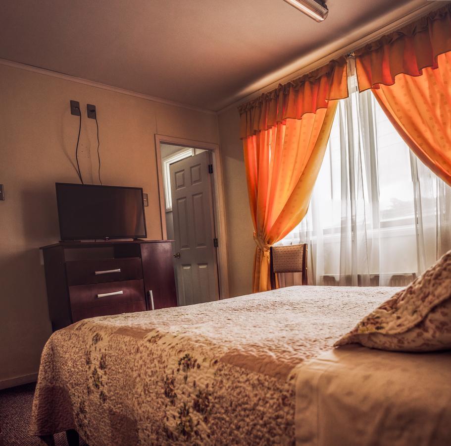 Hostal Joshiken Πούντα Αρένας Εξωτερικό φωτογραφία